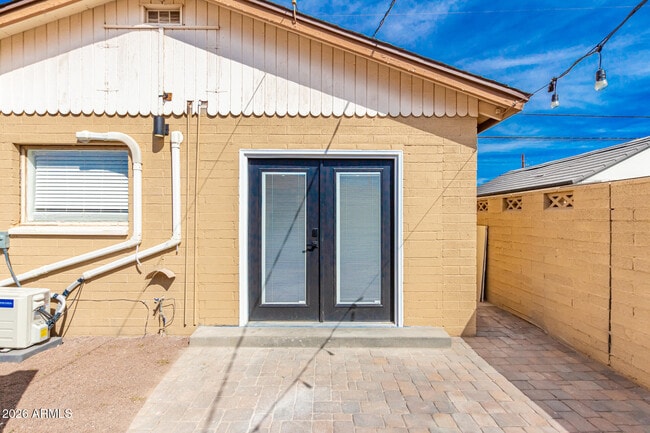 Photo - 2402 W Weldon Ave