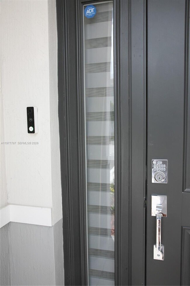 Photo - 371 NE 16th St