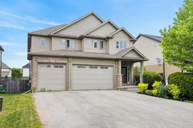 Building Photo - BYRON * 4 Bedroom Executive Whole Home Rental  *Garage * Yard * Main floor office!