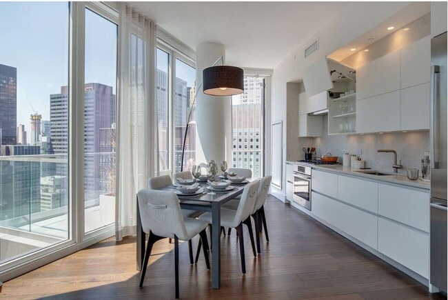 Building Photo - East 44th Street