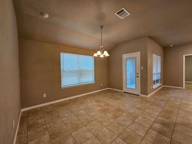 Photo - RENT REDUCTION - AVAILABLE NOW!