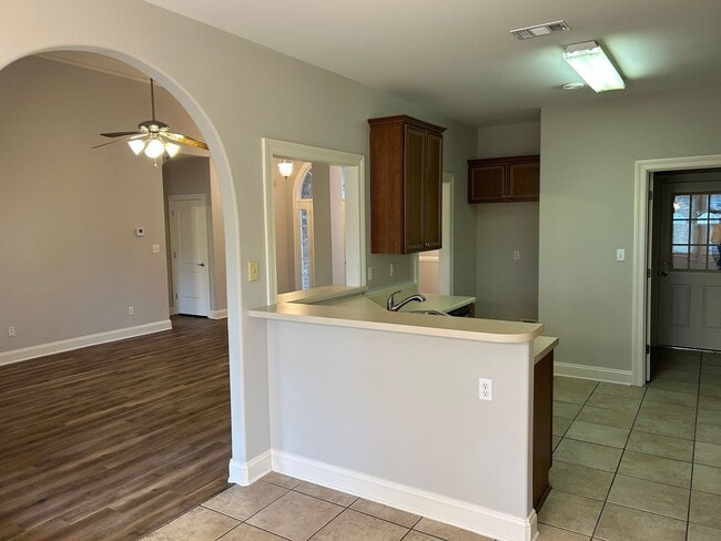 Photo - 3069 Roseleigh Dr