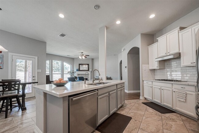 Building Photo - 28314 Calaveras Lake Dr