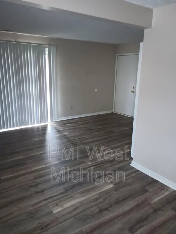 Photo - 5852 Shaw St Unit #1