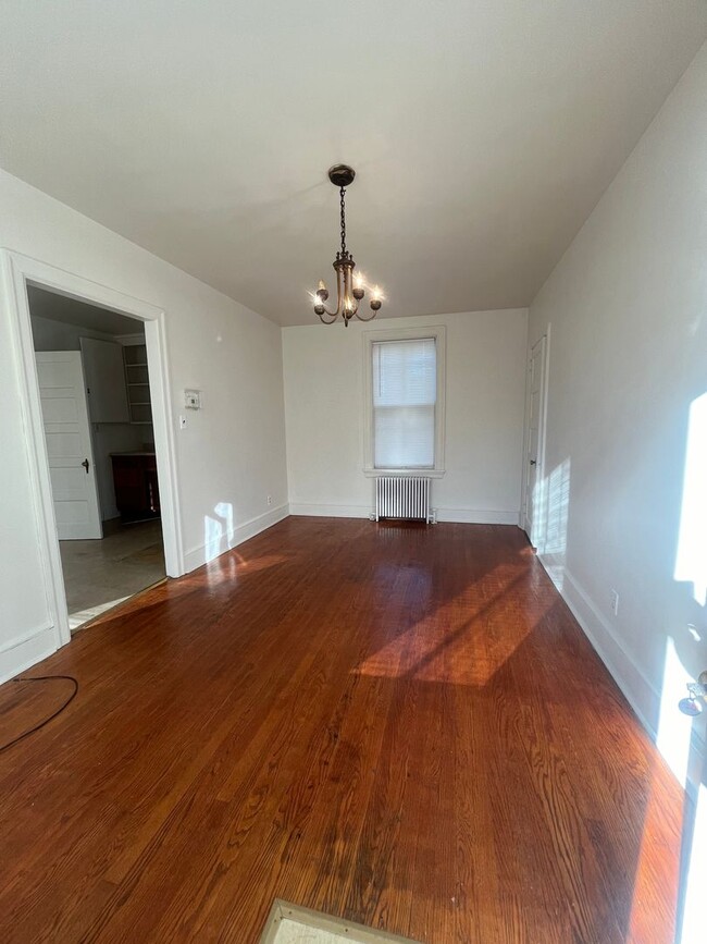 Building Photo - 124 Ruby St Unit Apt 3