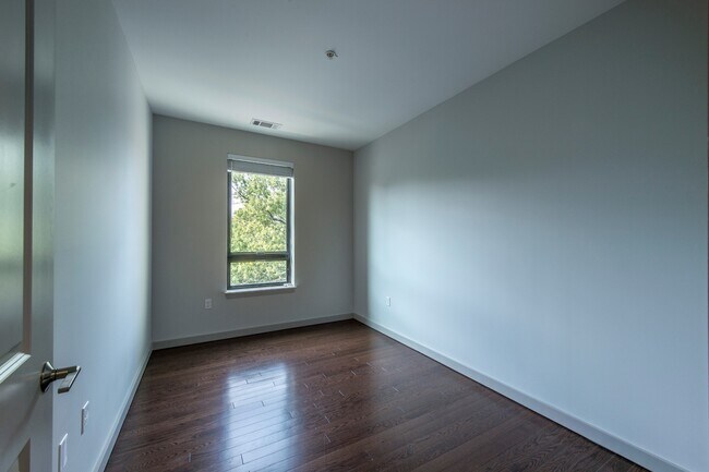 Photo - 24 Marion St Unit #404