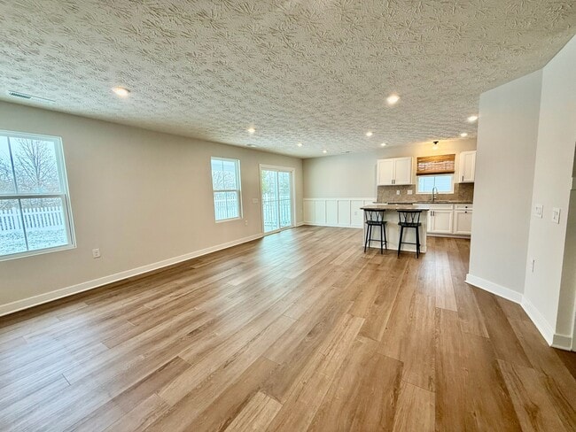 Photo - 1097 Arbor Dr