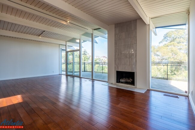 Photo - Stunning & Spacious Home | Panoramic Views