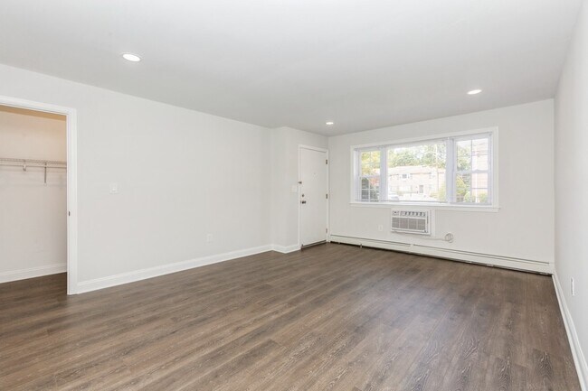 Bayberry Gardens Apartments