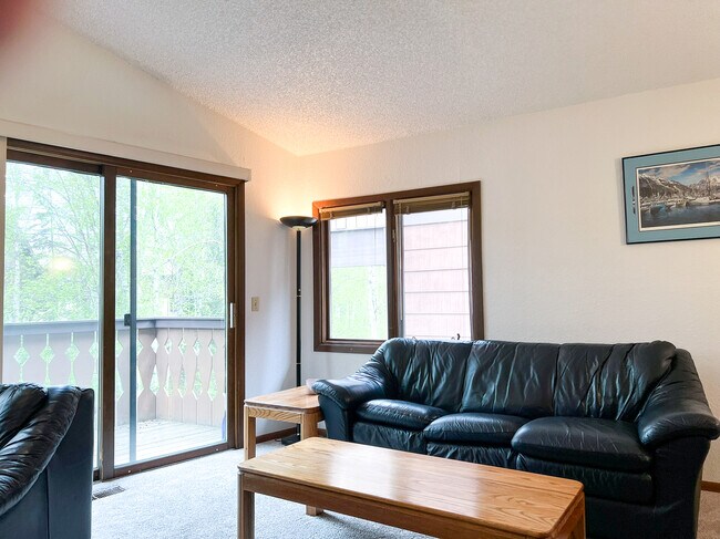 Photo - 4731 Mills Dr