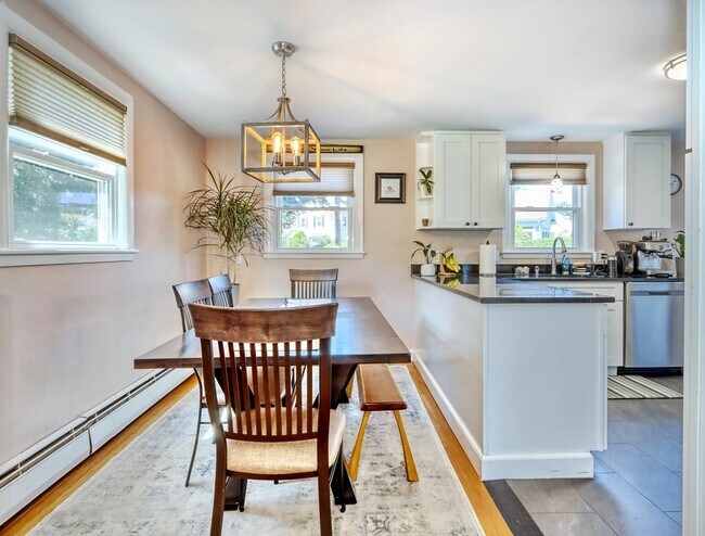 Photo - 632 Lynn Fells Pky