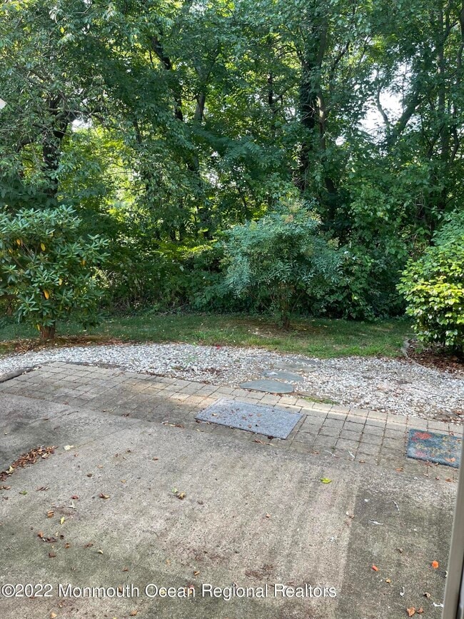 1 Amherst Ct