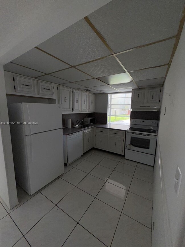 Photo - 801 Three Islands Boulevard Unidad 109