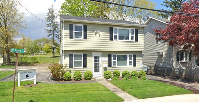 Building Photo - 56 Darina Pl Unit 56