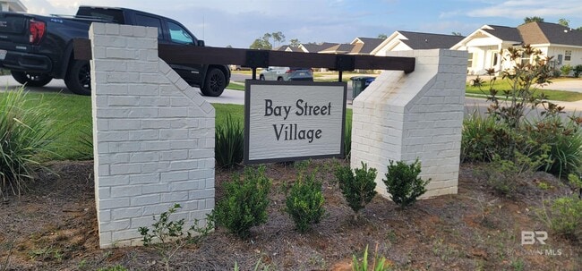 Photo - 1205 Sweet Laurel St