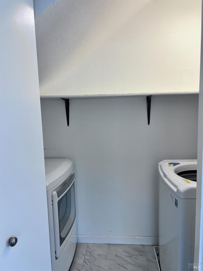 Photo - 420 North St