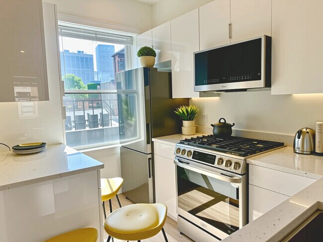 Photo - 8 4th St Unidad 4 Rental