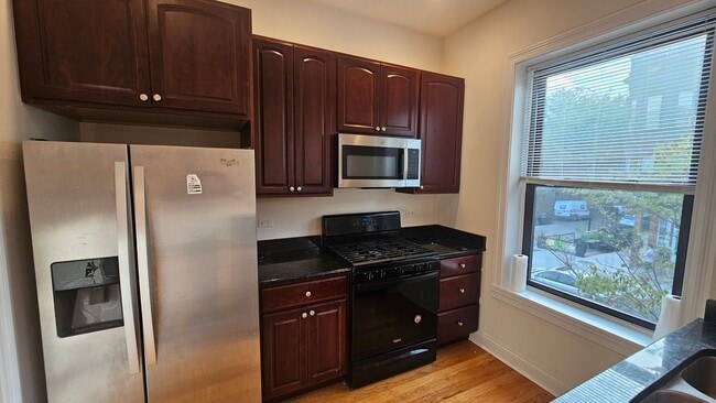 Photo - 3337 N Halsted St Unit 2