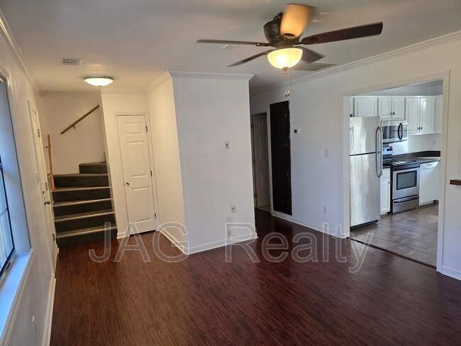 Photo - 4904 West St