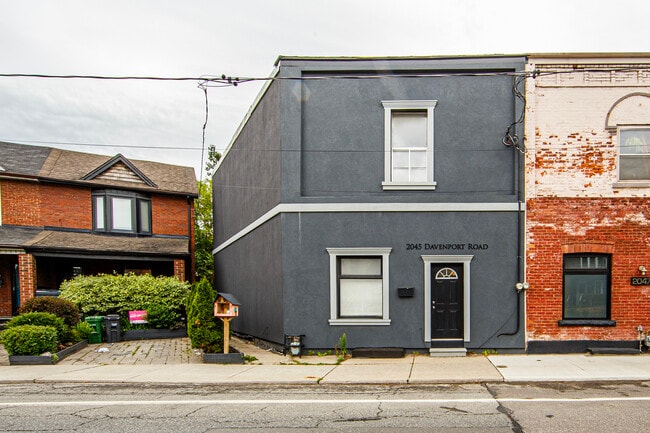 Photo - 2045 Davenport Rd