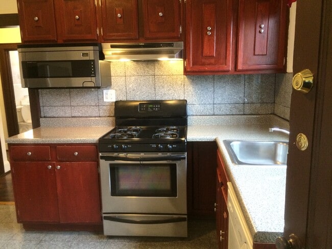 Photo - 86 Edgewood Ave