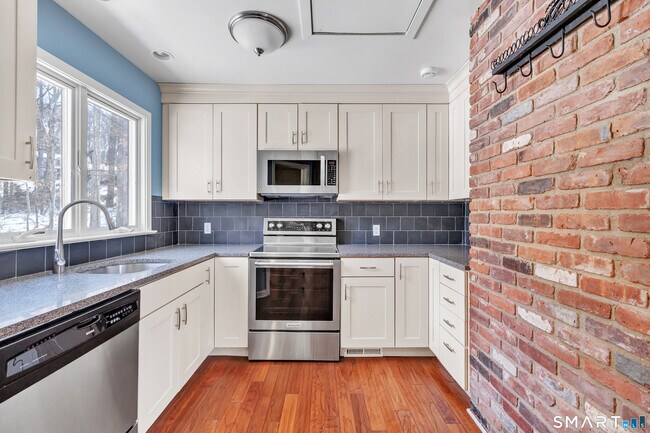 Photo - 349 Westport Turnpike