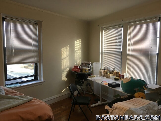 Photo - 349 Pleasant St Unidad B1-20