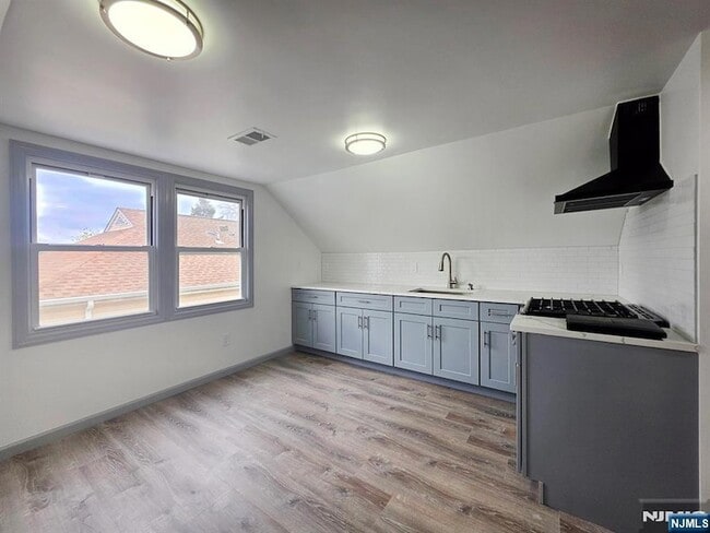 Photo - 170 Sunset Ave