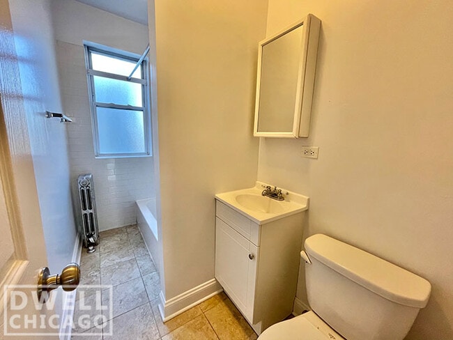 Photo - 2606 N Kimball Ave Unidad 201