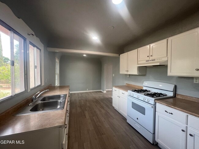 Photo - 8405 Pinon St