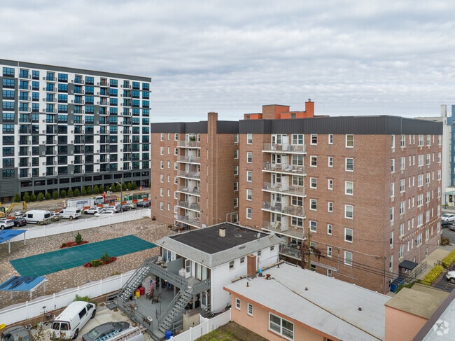 Photo - Seward Park Cooperative