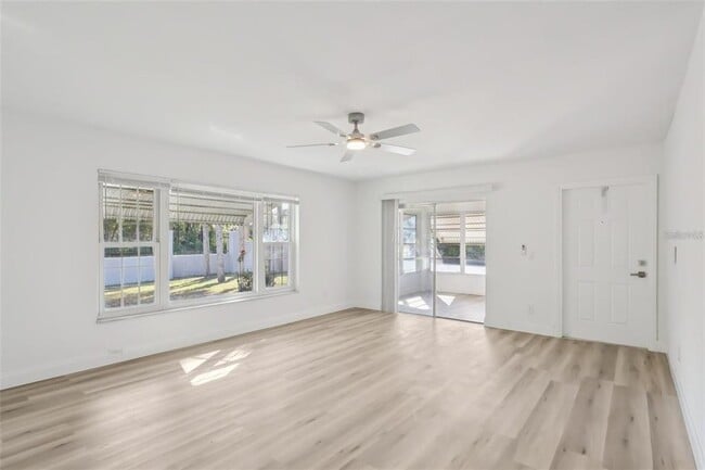 Photo - 11147 Acme Dr Unidad 207D