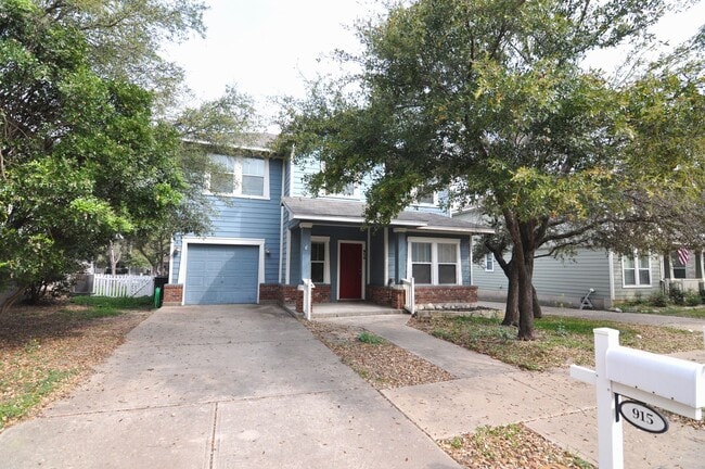 Building Photo - Amazing Cedar Park home!