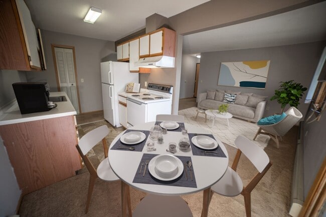 Photo - Woodridge Apartments