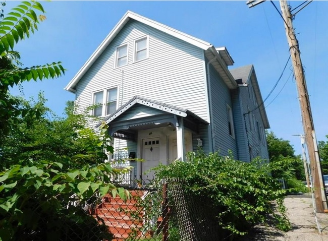 Photo - 103 Walnut St