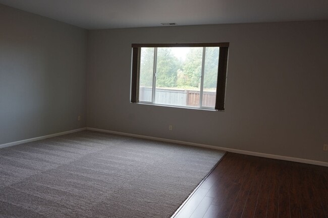 Photo - 1822 NE 77th Pl