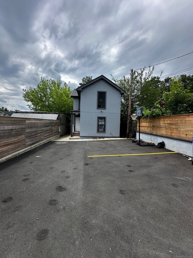 Photo - 49 Hill St Unit 2