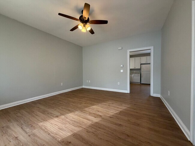 Photo - SUPER CLEAN!  2 bed in Madisonville!