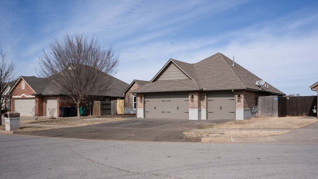 Photo - 8609 NW 113th Ct