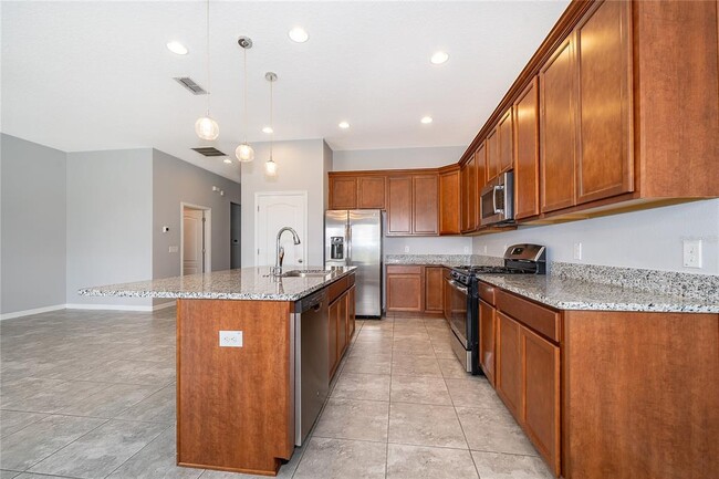 Photo - 902 Grand Hilltop Dr