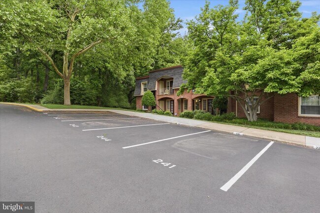 Photo - 8114 Colony Point Rd Unit 241