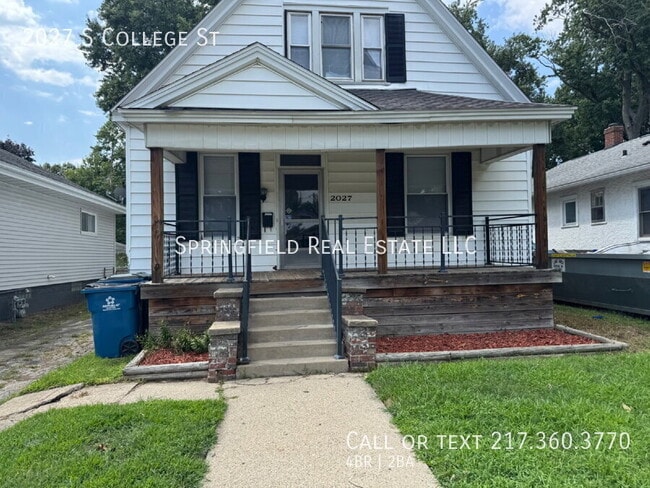 Building Photo - 2027 S College St