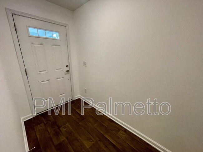 Photo - 341 Liliana Dr