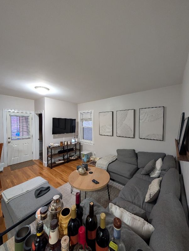 Photo - 202 W 8th St