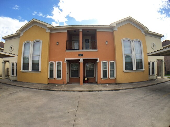 Photo - 1409 W Fig Ave