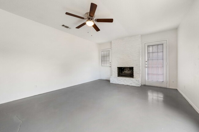 Photo - 2/1 in Central Austin with Garage & Private Yard
