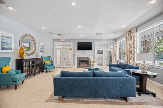 Photo - Avalon Peaks