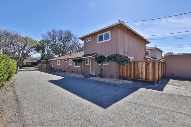 Photo - 1329 Essex Way Unit 1329 Essex Way