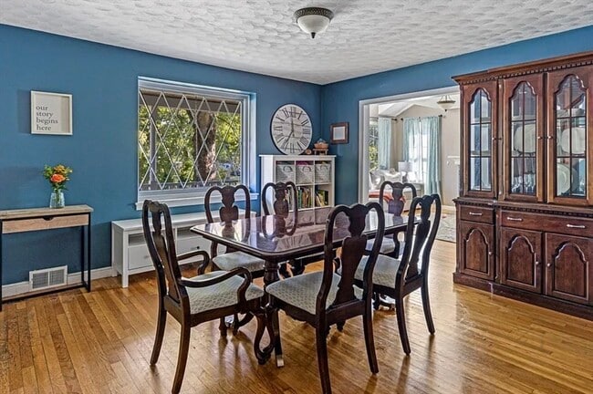 Photo - 14 Hoover Rd