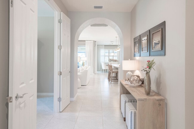 Photo - 13871 Miranese St